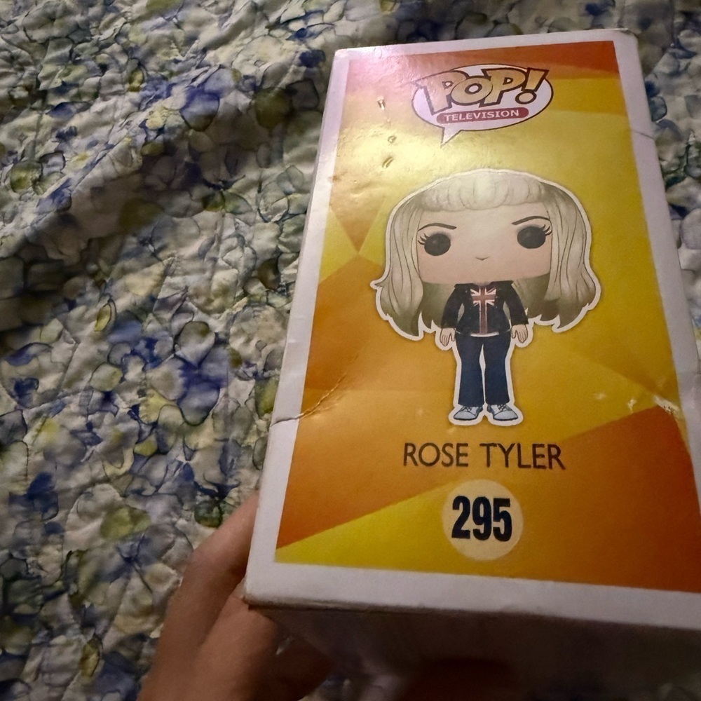 Funko Pop! Doctor Who - Rose Tyler Funko Pop Figure - Picture 12 of 16